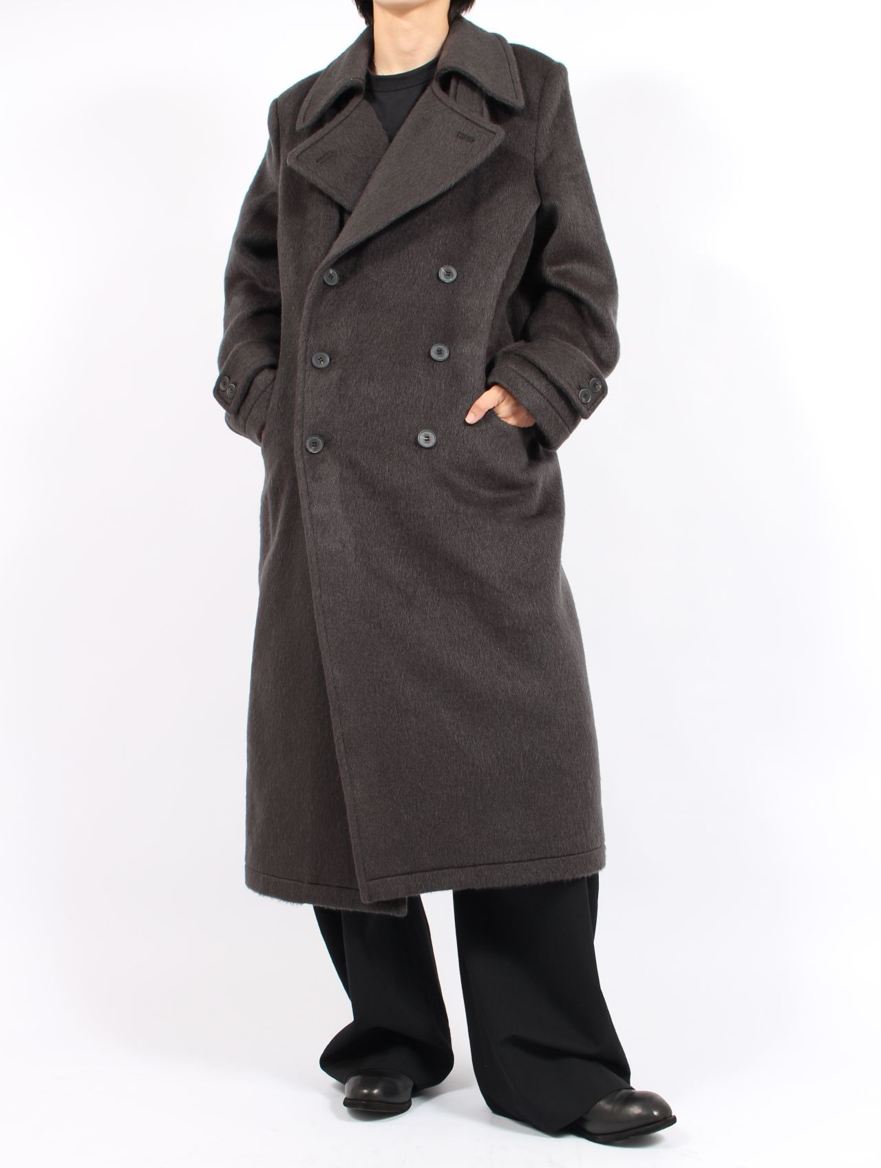 【25AW】 ダブル ブレステッド コート / DOUBLE BREASTED COAT / CHARCOAL(チャコール)