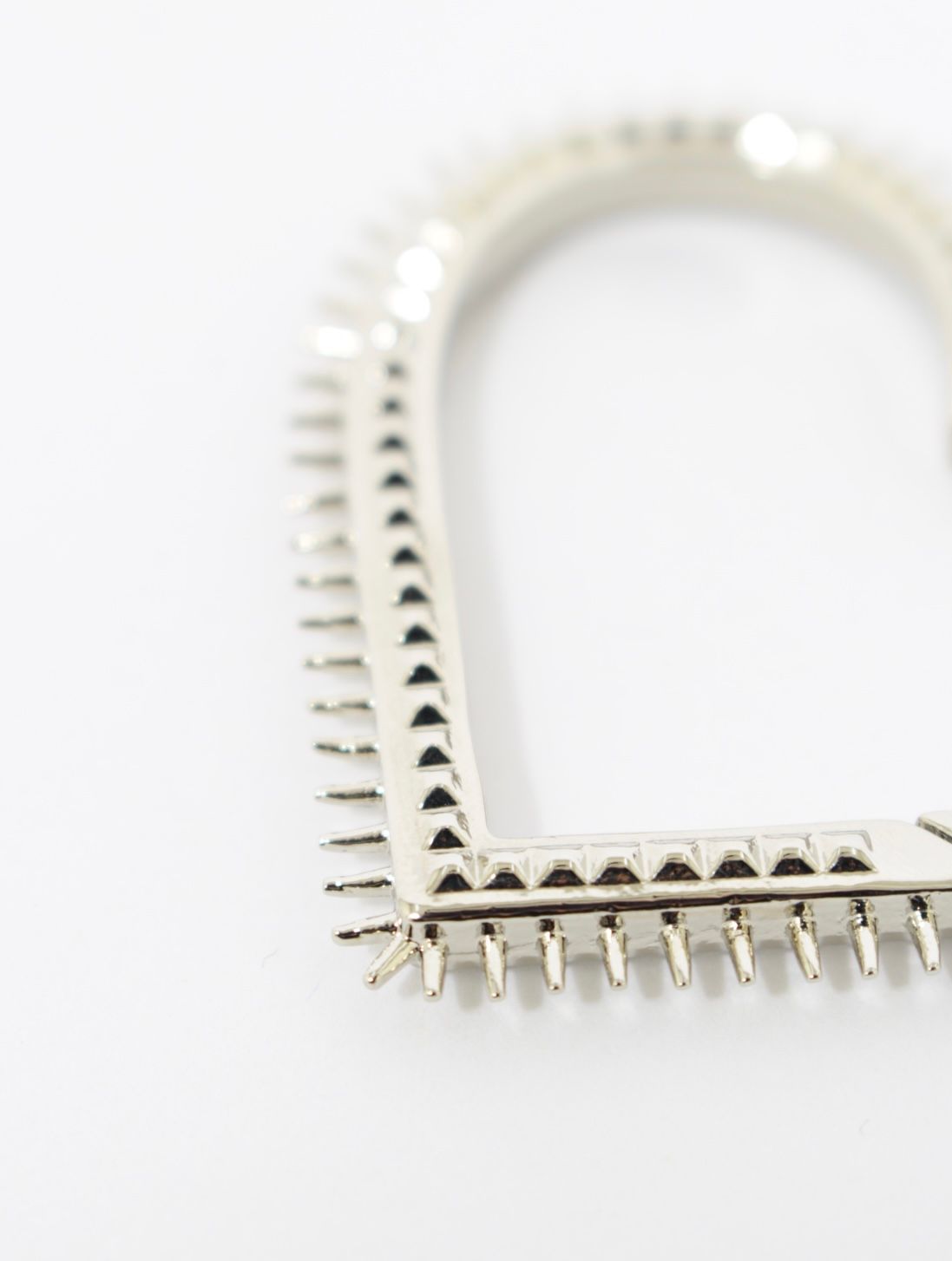 【26SS】スパイキー ハート カラビナ / SPIKY HEART CARABINER / シルバー