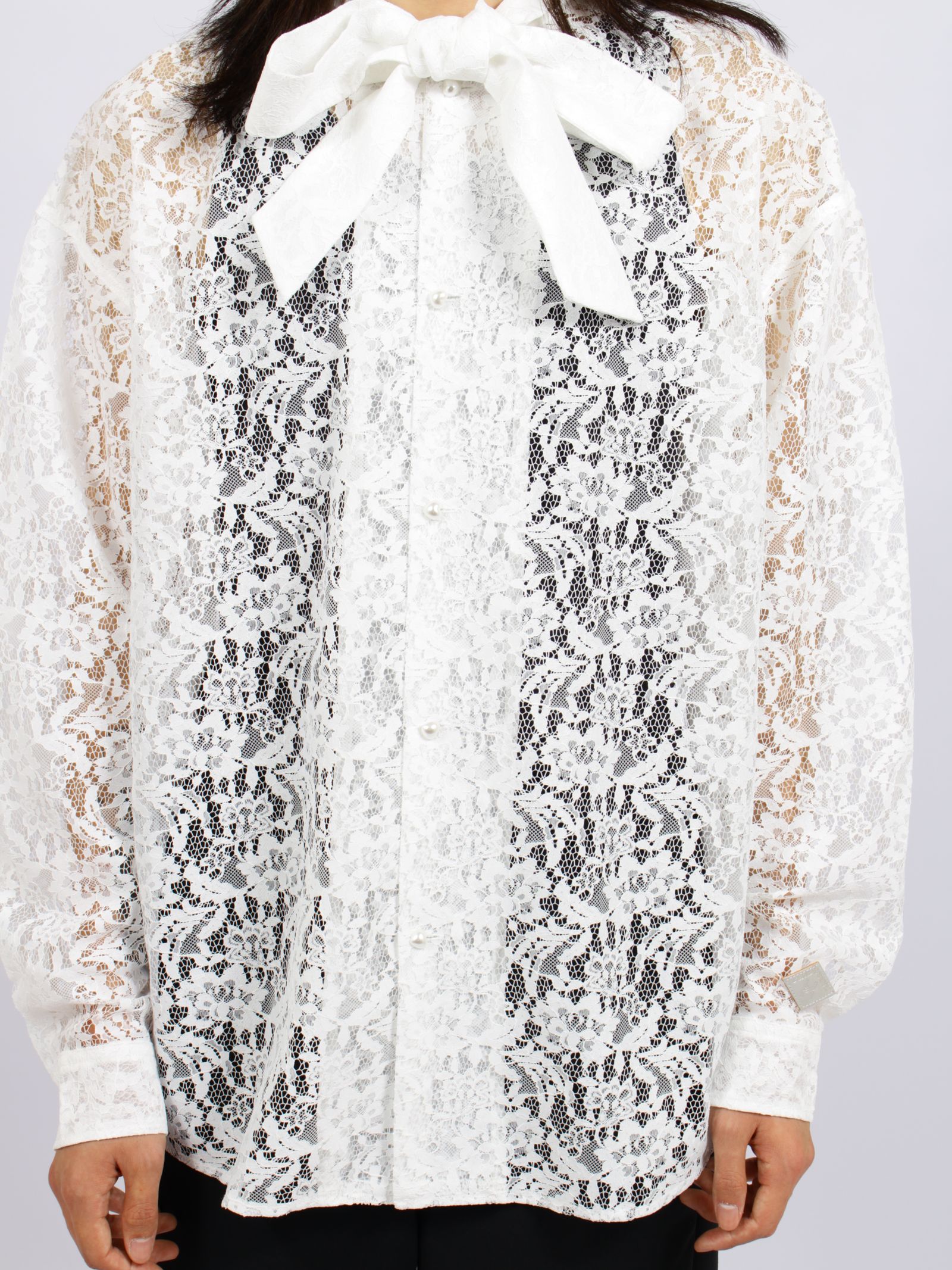 【26AW】フラワーレース ボウタイ シャツ 花柄レース 長袖シャツ / FLOWER LACE BOW TIE SHIRT / ホワイト