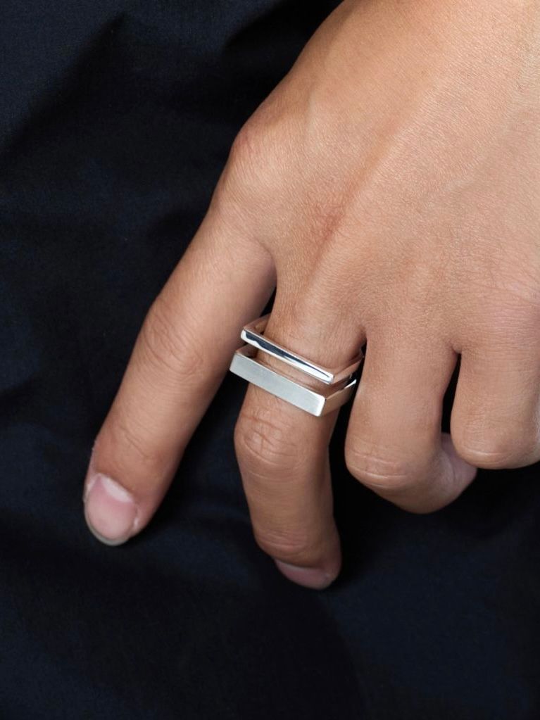 ディファレント ウィデュス リング ウィズ ヘアー ライン / DIFFERENT WIDTH RING WITH HAIR LINE / シルバー