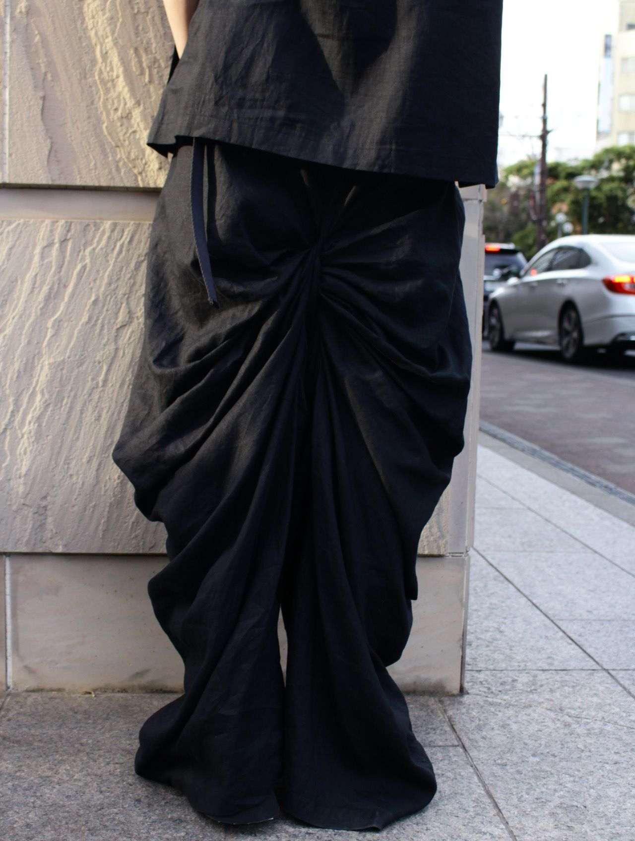 【25SS】ドレープド リネン パンツ / DRAPED LINEN PANTS / ブラック