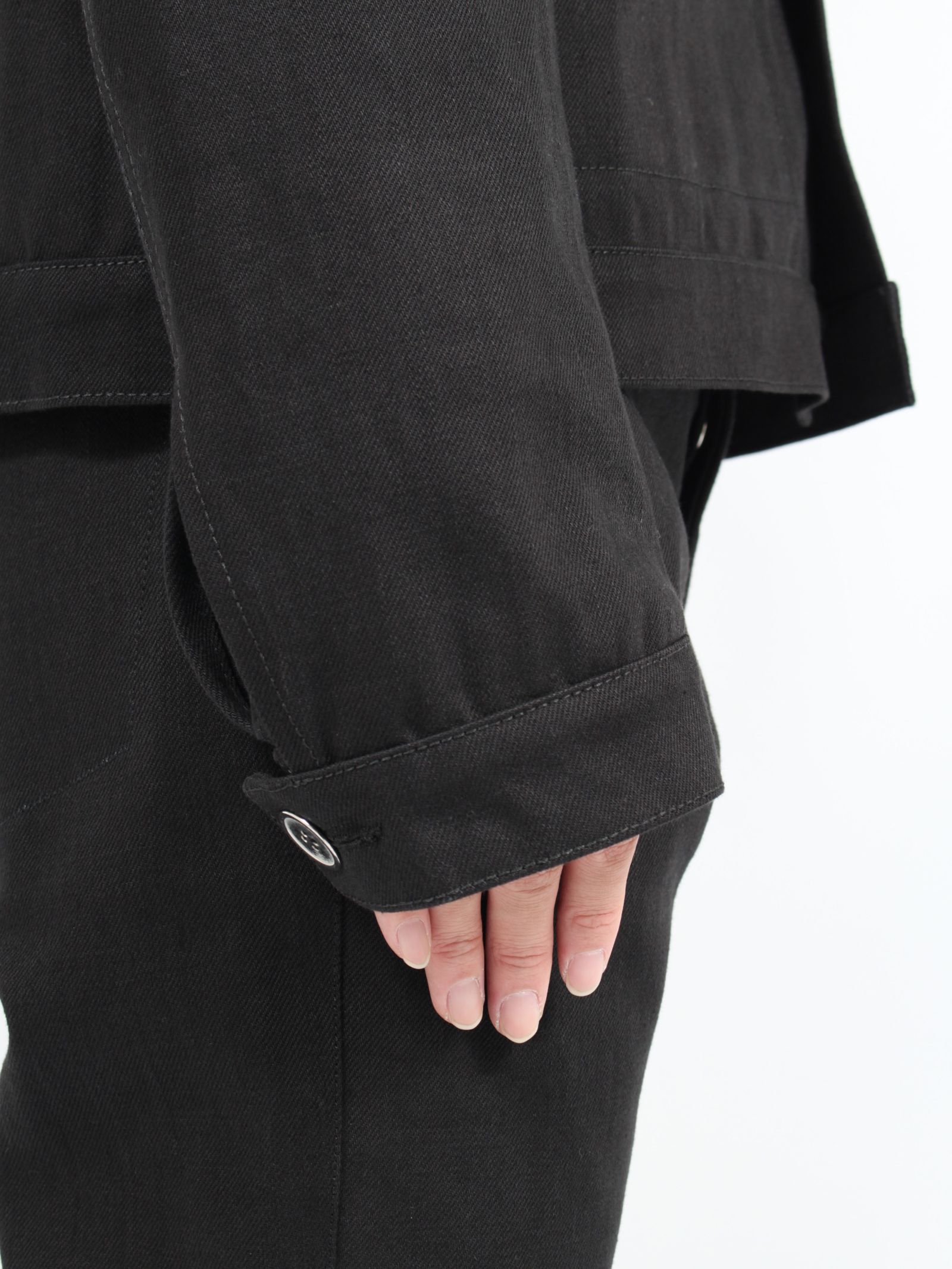 【24AW】スプリット レイヤー バック デニムジャケット / SPLIT LAYER BACK DENIM JACKET / オフブラック