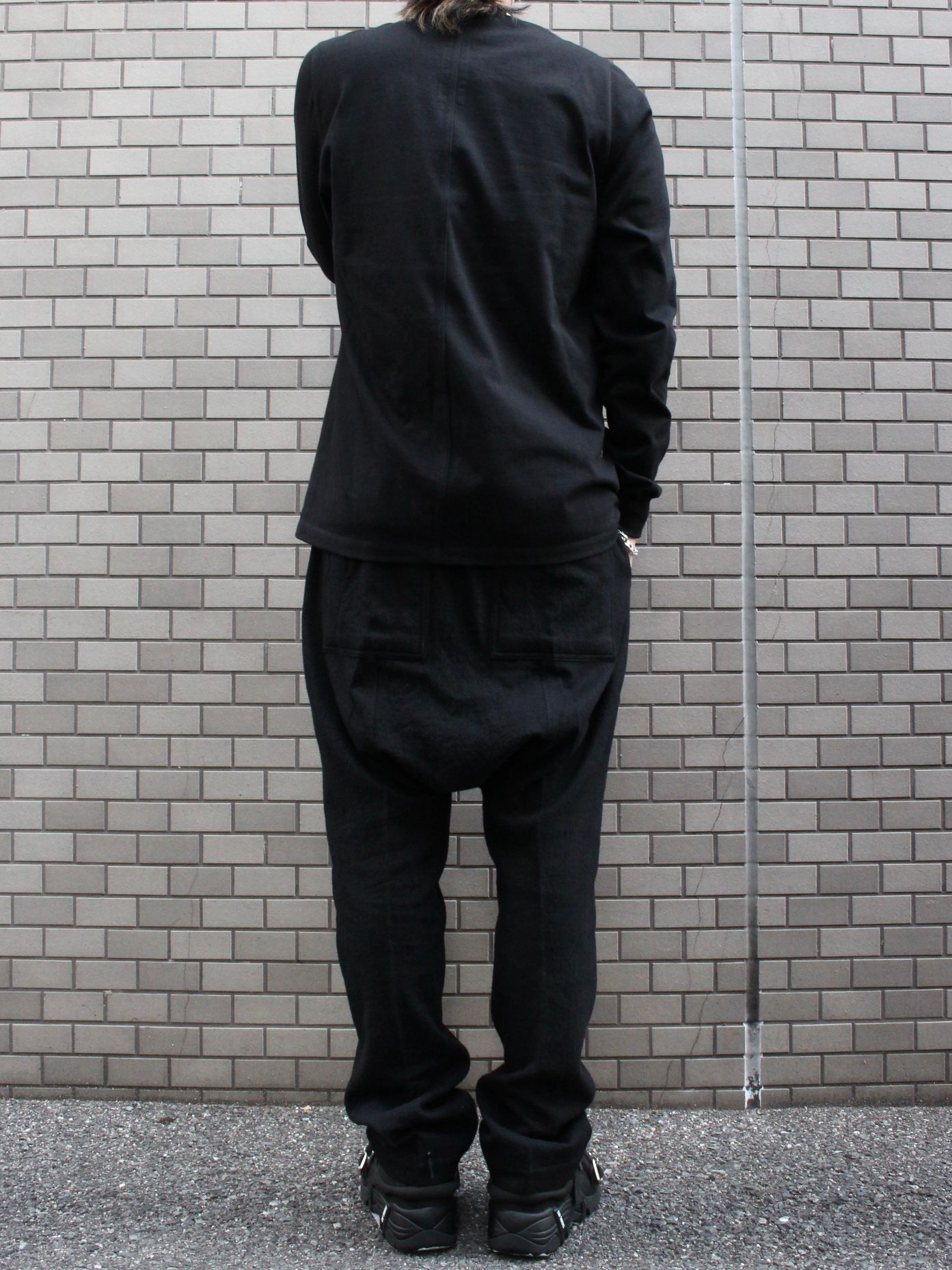 【25AW】リブ クルーネック 長袖スウェット シャツ / SHORT CREWNECK LS / ブラック