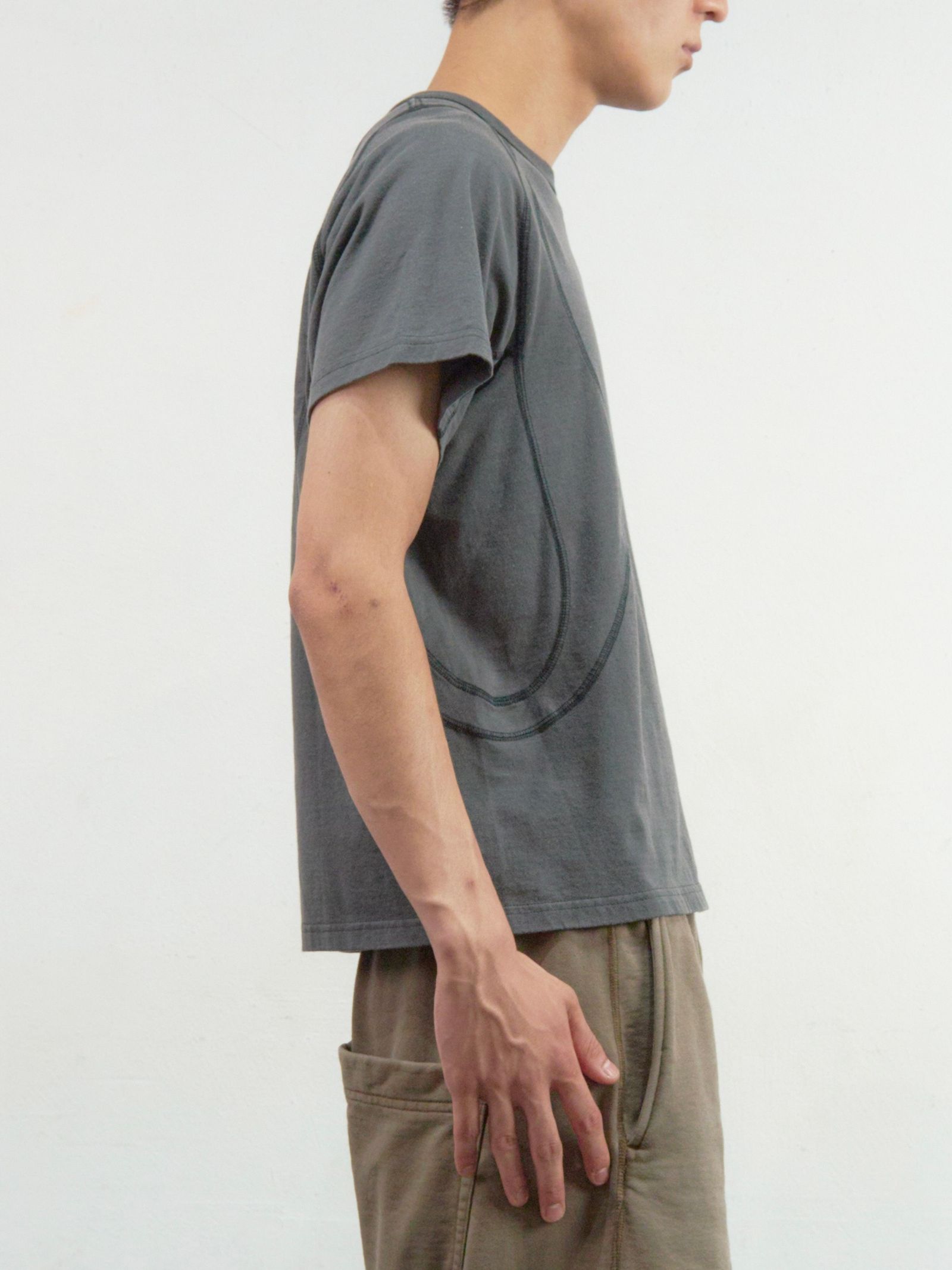 【26SS】 パネルド ハーフスリーブ Tシャツ / PANELLED HALF SLEEVE T-SHIRT / SLATE BLUE (グレー)