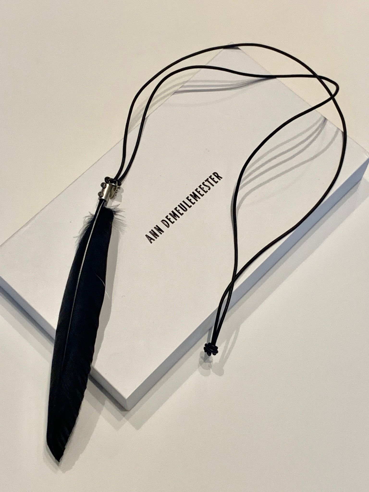 ANN DEMEULEMEESTER - フェザーネックレス NECKLACE