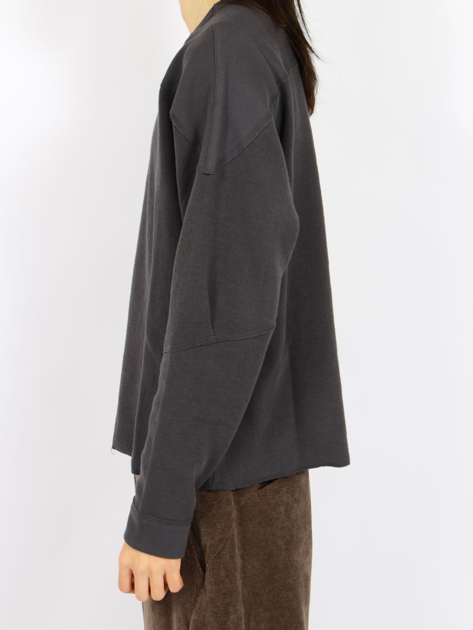 【26AW】ローラブル クルー ネック 長袖 カットソー / ROLLABLE CREW NECK / チャコール