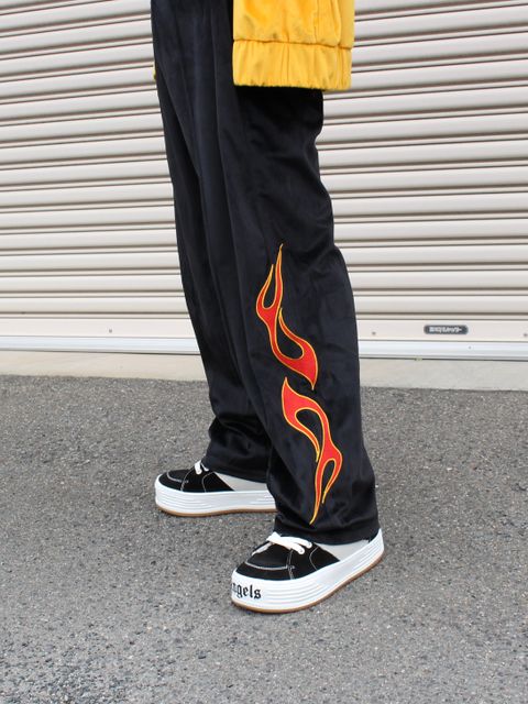 "ADANS"を取り入れたラフストリートスタイル!