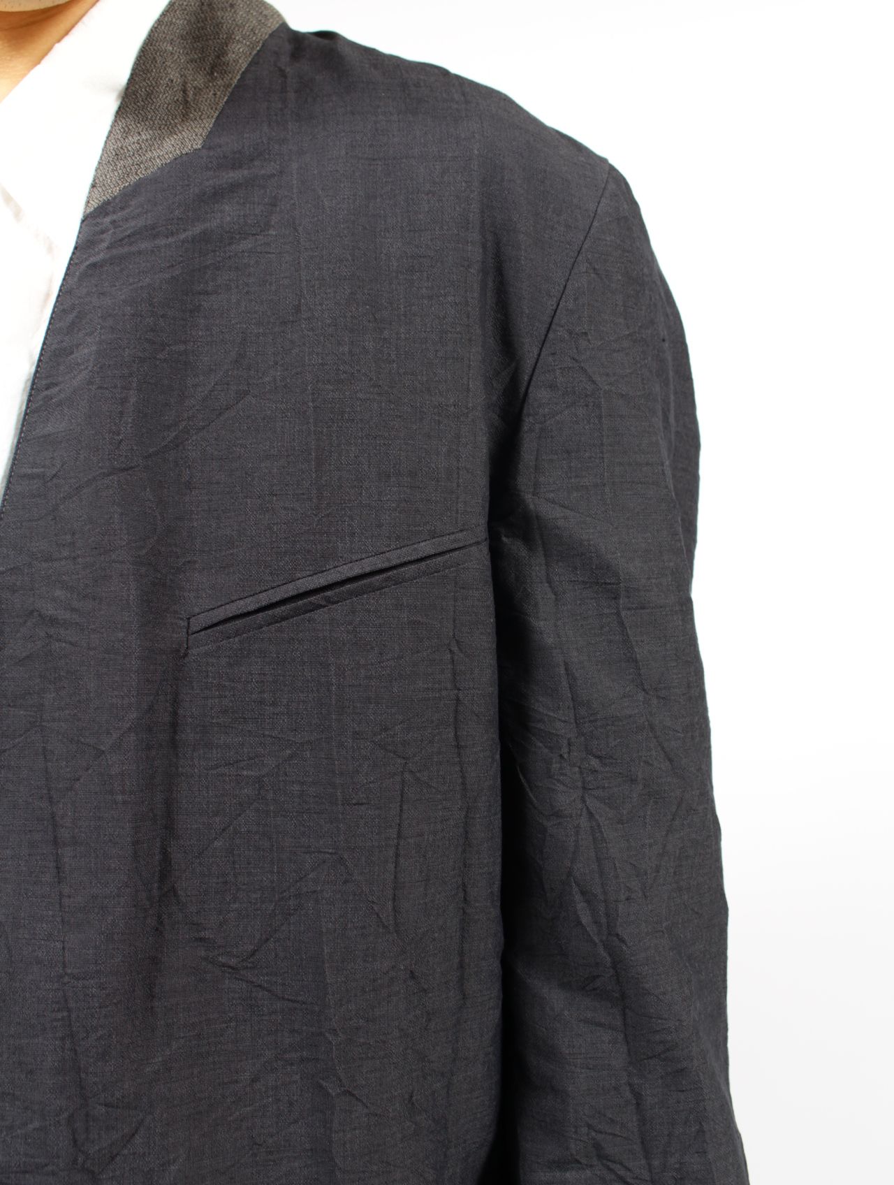 【25SS】オーバーサイズ スカーフ付き ノーカラー ロングジャケット / OVERSIZE DETACHBLE AVIATOR HAT SCARF LONG JACKET / オフブラック