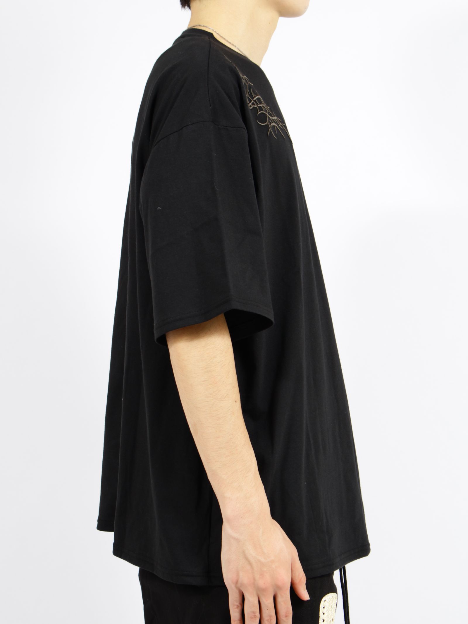 【26SS】3D エンブロイダリー Tシャツ / 3D EMBROIDERED T-SHIRT / ブラック