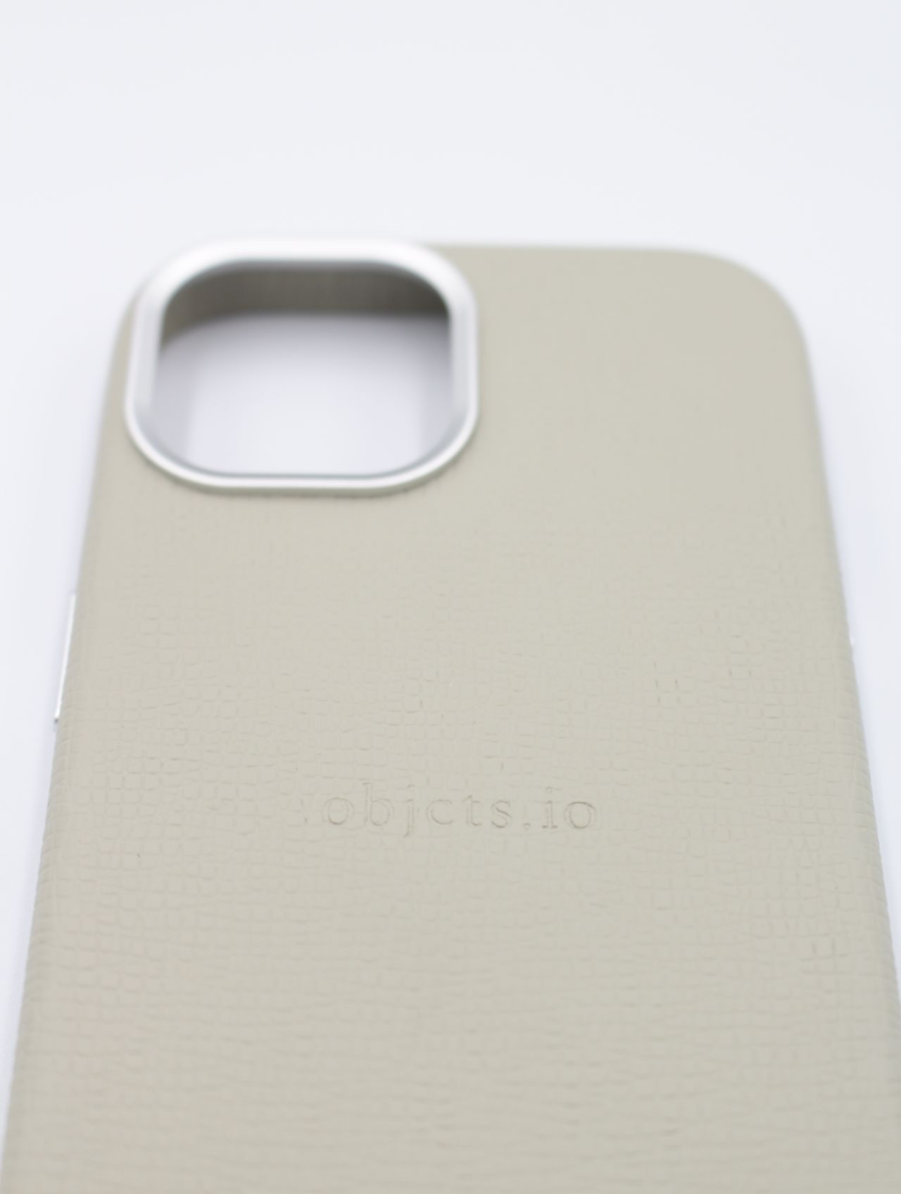 objcts.io カードケース　ホワイトベージュ objcts.io - カラビナ付アイフォンケース / CARABINER CASE