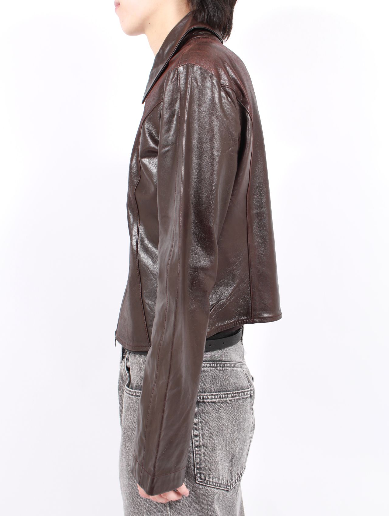 【25AW】スウィープ レザー シャツ / SWEEP LEATHER SHIRT / RED WINE(ワインレッド)