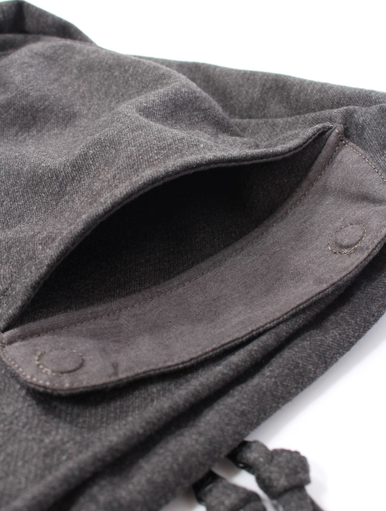 【25AW】ウール ボディー バッグ / WOOL BODY BAG / チャコール