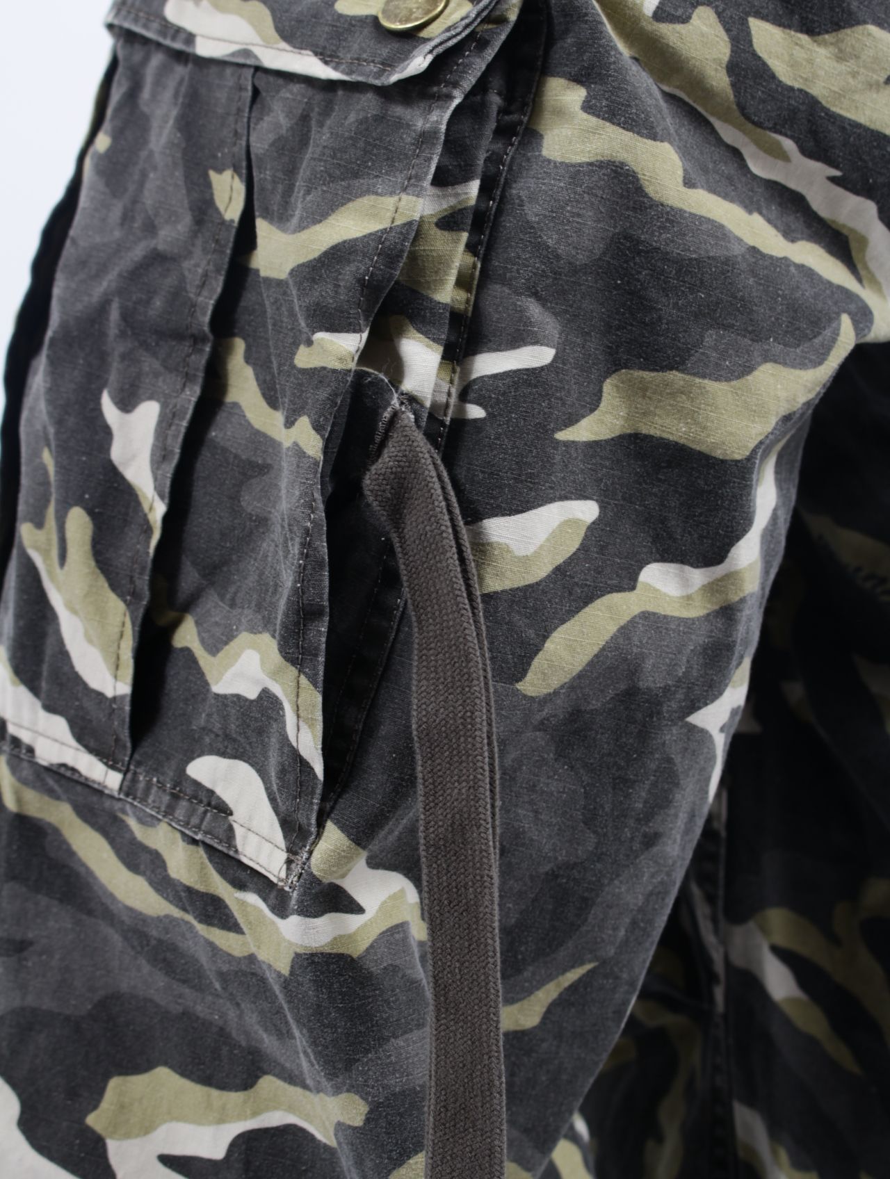【25SS】カモフラージュ ウォッシュ カーゴパンツ / CAMOUFLAGE WASH CARGO PANTS / ベージュ
