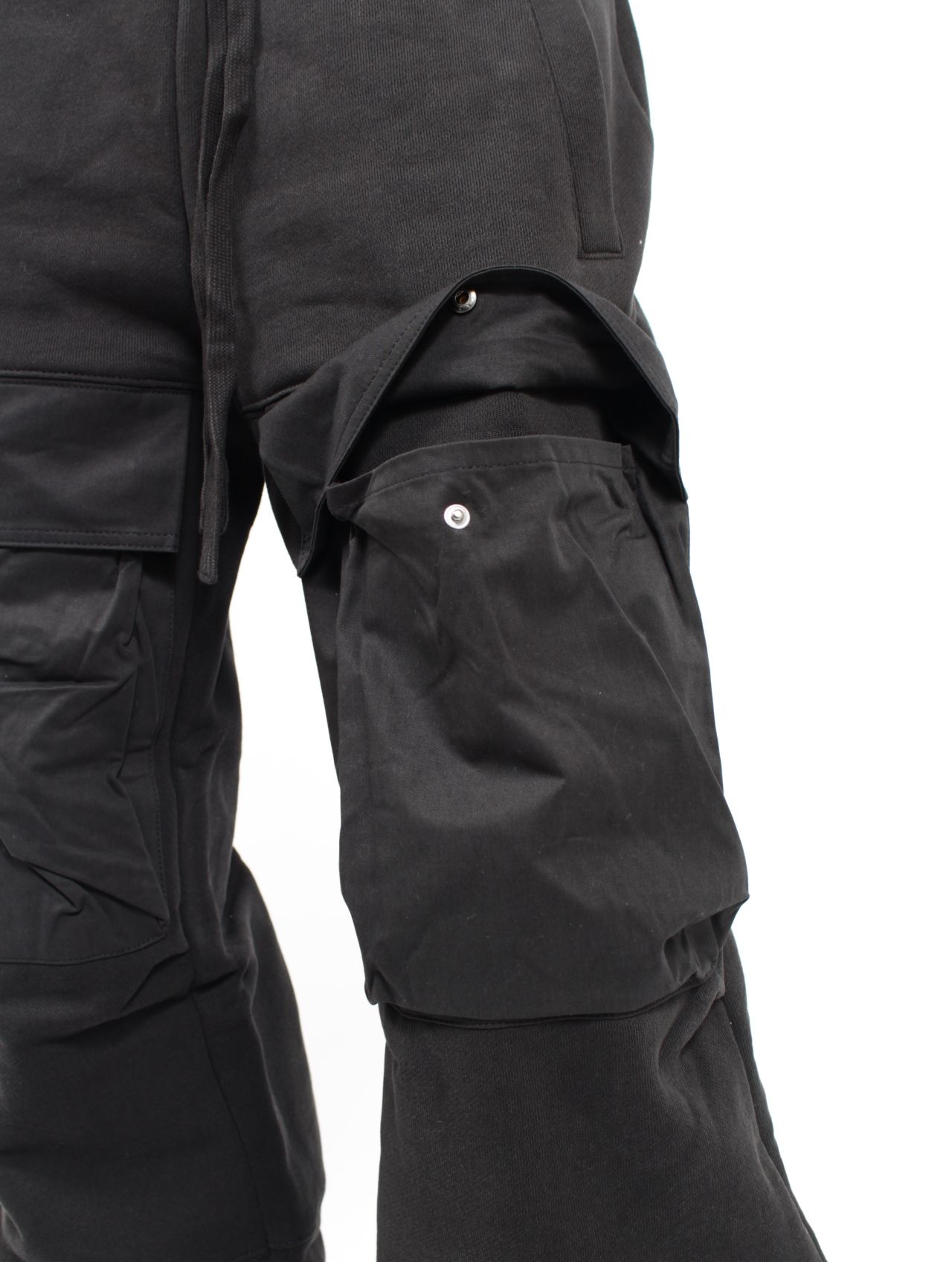 entire studios Utility pants カーゴパンツ Entire Studiosのタン ユーティリティ カーゴパンツがセール中