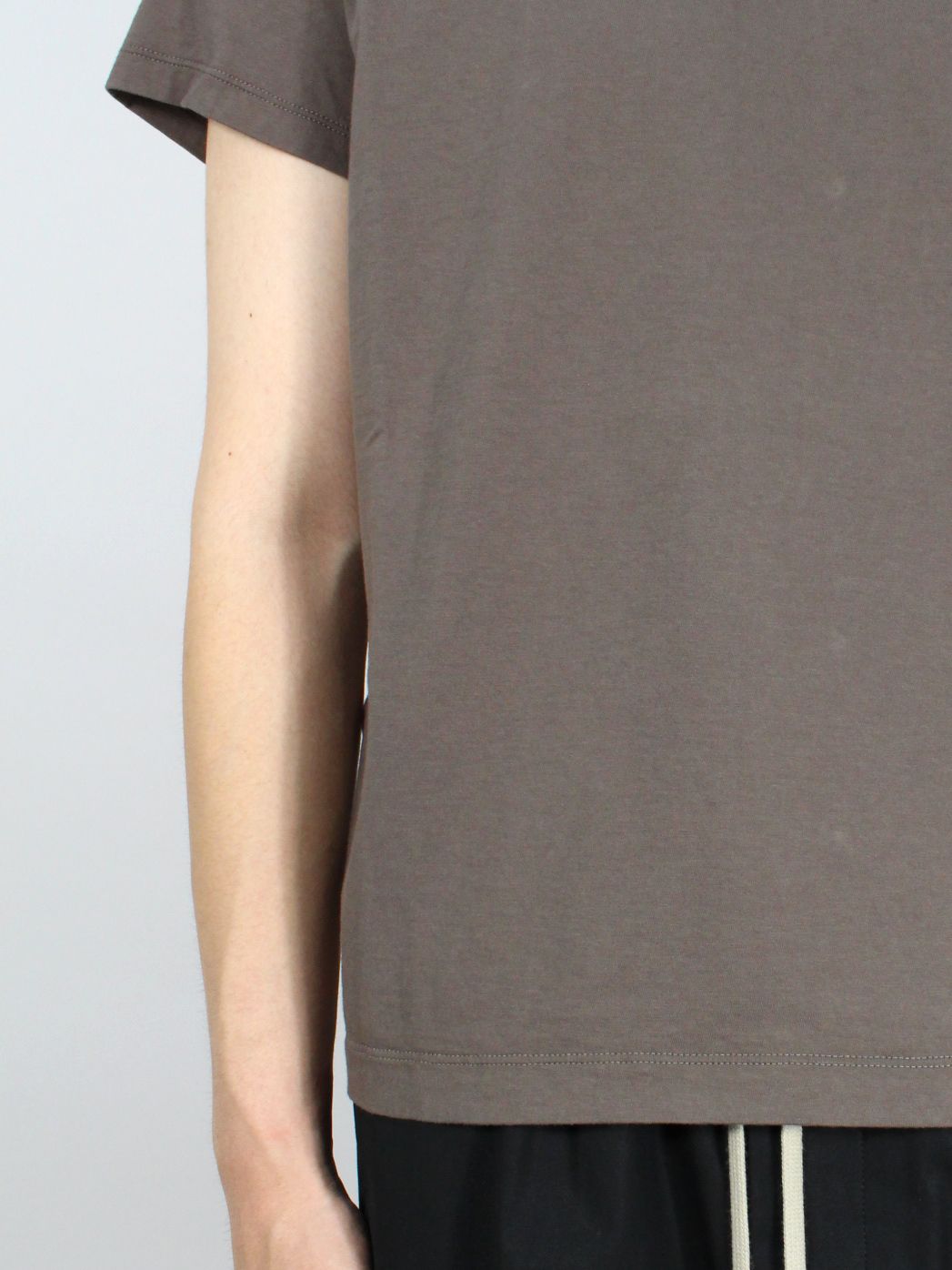 RICK OWENS - 【22FW】ショート丈 レベル半袖Tシャツ / SHORT LEVEL T