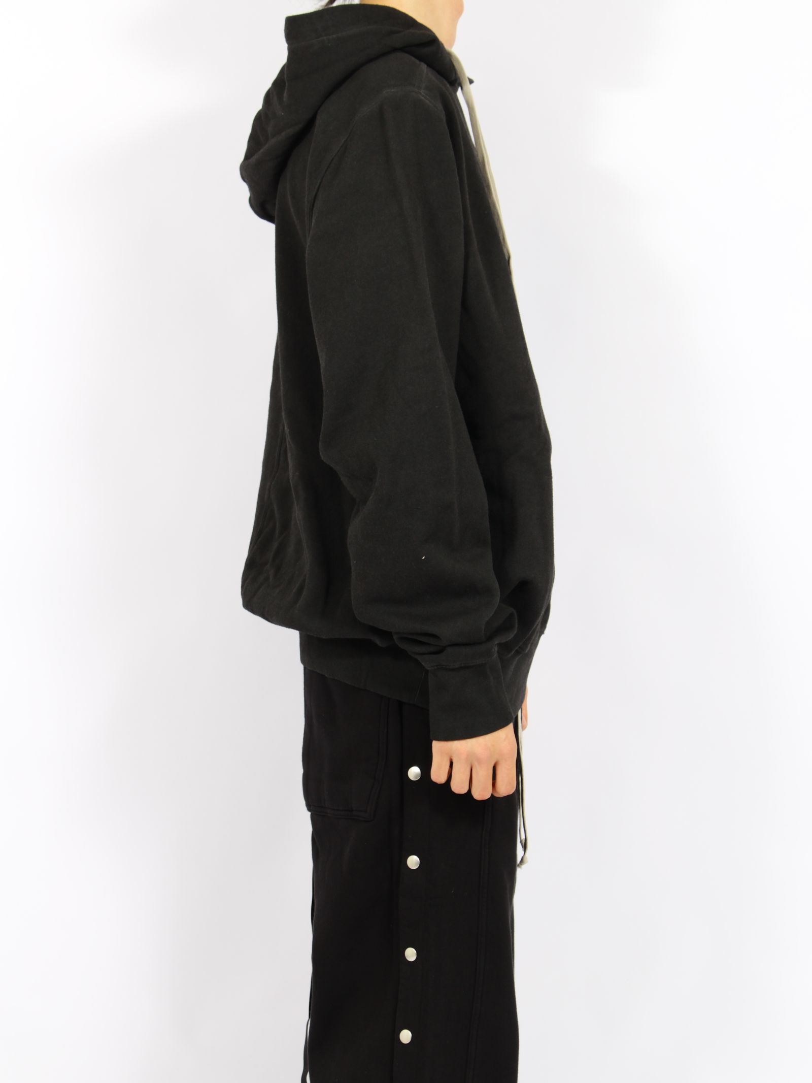 【26AW】 オーバーサイズド フーディー ペンタグラム パーカー / OVERSIZED HOODIE / フェード ブラック / シルバー