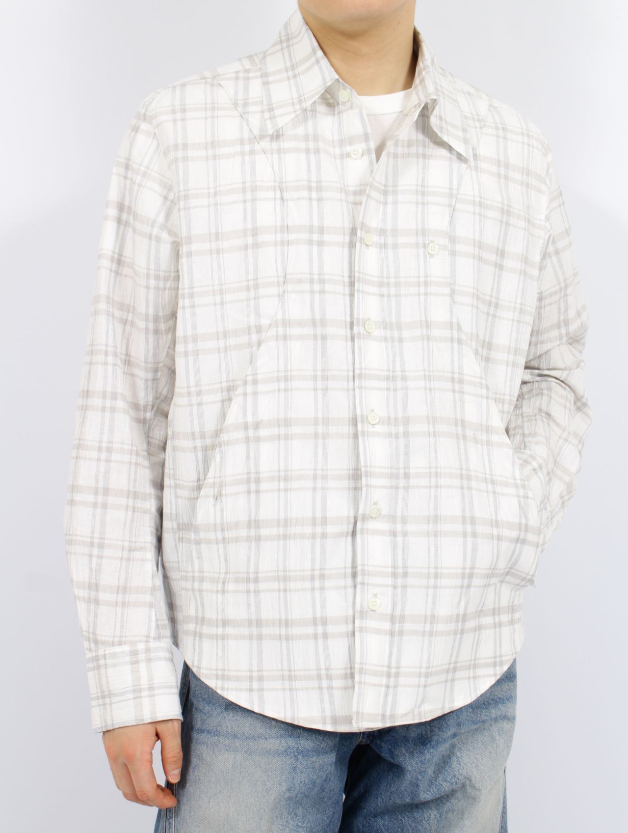 The Japanese Low Twist Shirt in Black and Red Ombre Plaid