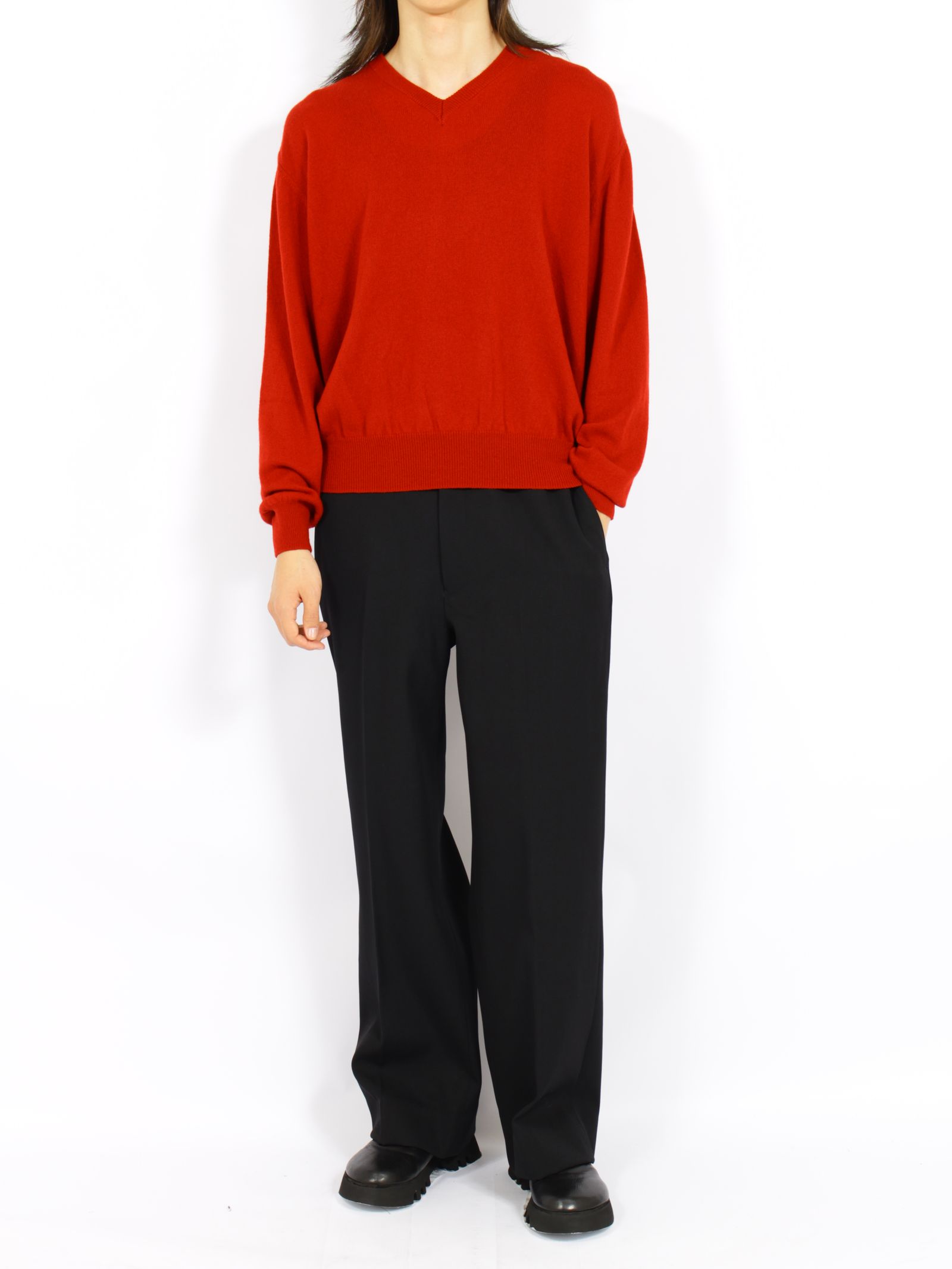 【26AW】カシミア Vネック ニット / CASHMERE V-NECK KNIT .16 / レッド