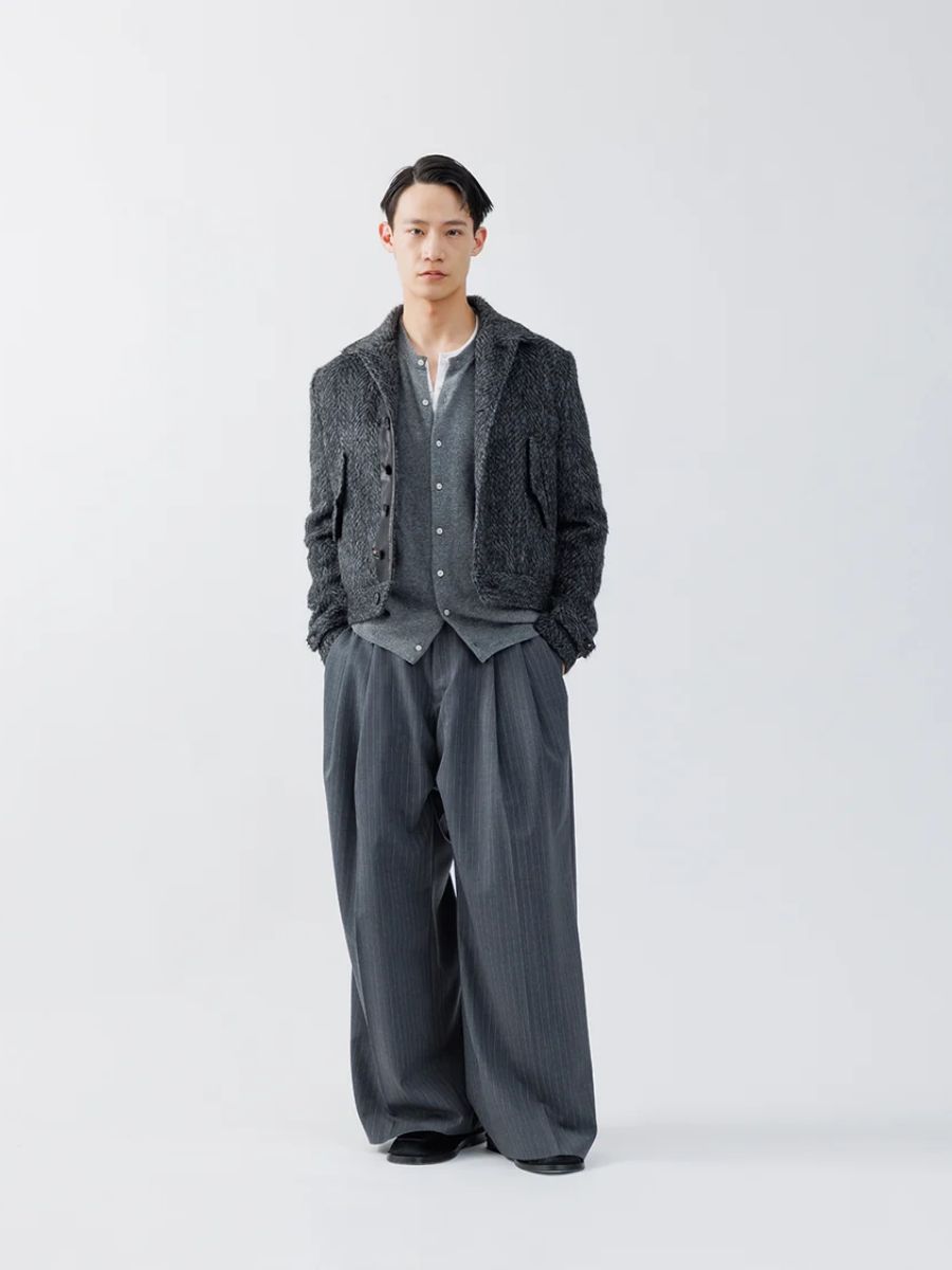 【26AW】 ストライプ ウール スリータック バギー トラウザーズ / STRIPE WOOL 3TUCK BAGGY TROUSERS .16 / グレー