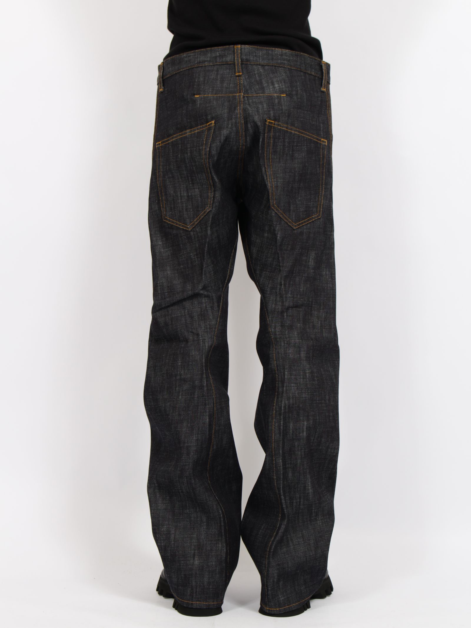 【26AW】新モデル 3D ツイステッド ジーンズ  / 3D TWISTED JEANS  / RAW INDIGO (ロー インディゴ)