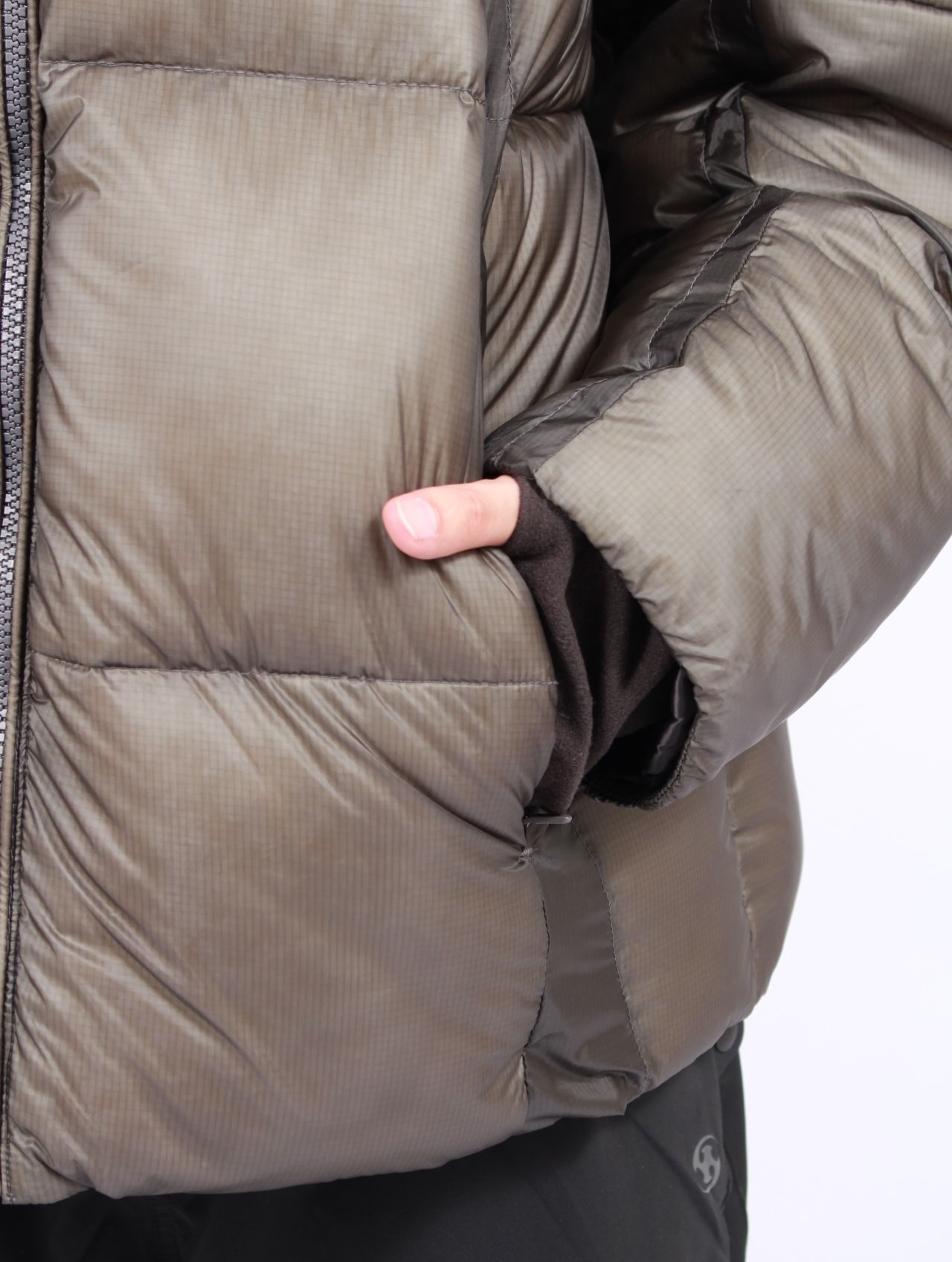 【25AW】シェード パファー ジャケット ダウン / SHADE PUFFER JACKET / チャコール