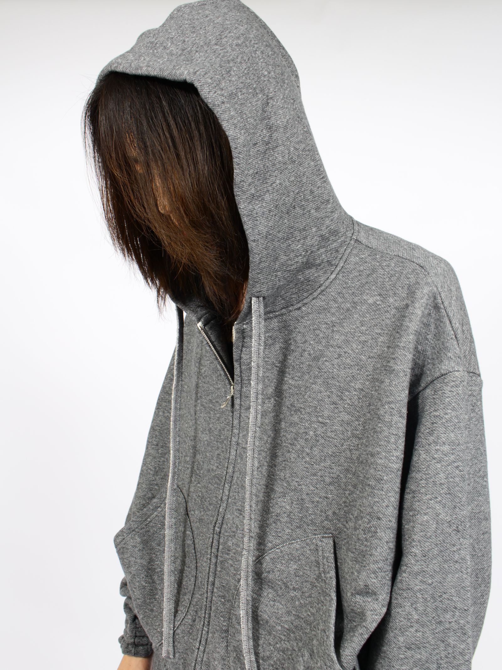 【26AW】オーディナリー ホーム オールド スタイル ジップ フーディ ウィズ プリンティング / ORDINARY HOME OLD STYLE ZIP HOODIE WITH PRINTING / チャコール