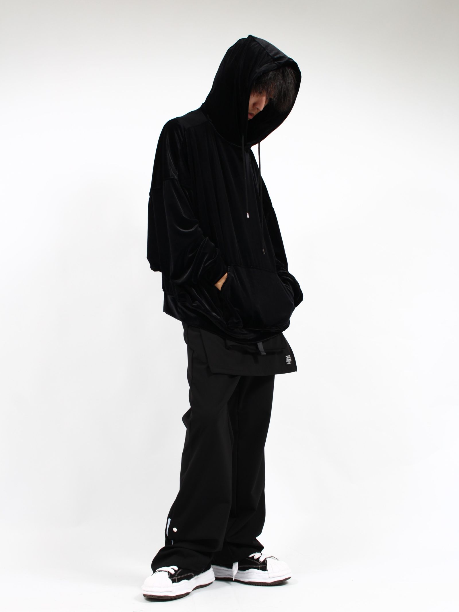 【24AW】ベルベット フーディー / VELVET HOODIE / ブラック