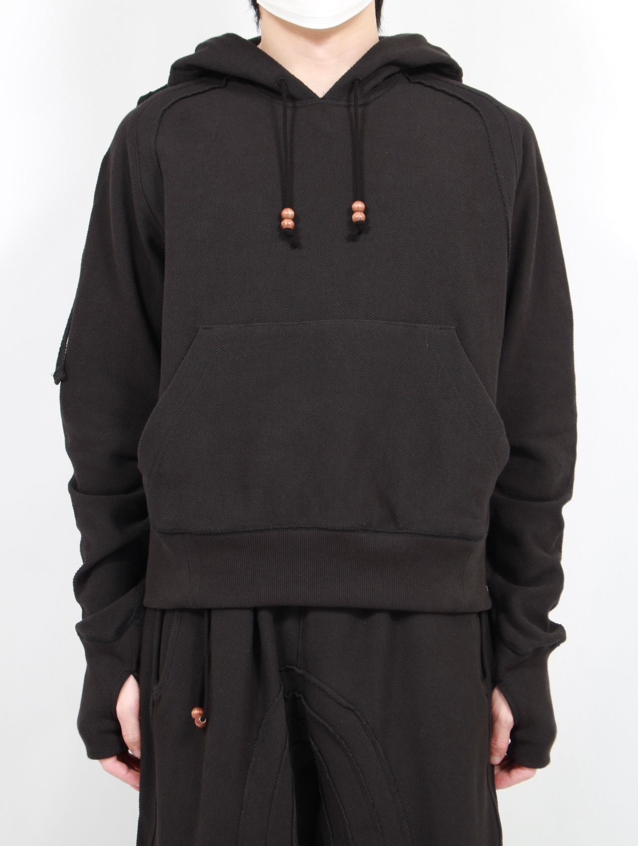 JIAN YE - 【25SS】オービット マスク フード / ORBIT MASK HOOD JIAN YE - 【25SS】オービット マスク フード / ORBIT MASK HOOD