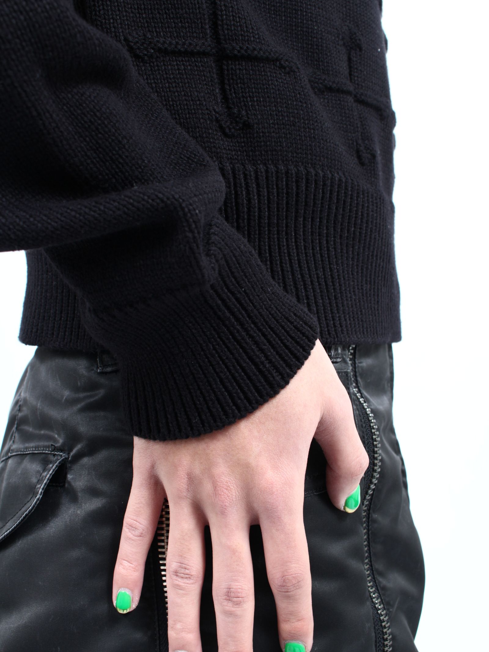 【25SS】クロス タイト ニット / CROSS TITE KNIT / ブラック