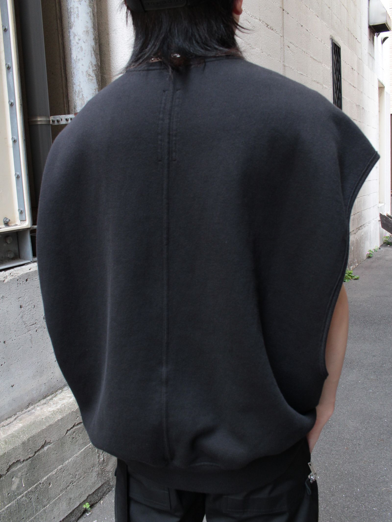 【24AW】大人気バウハウスカーゴを使った、モードスタイル