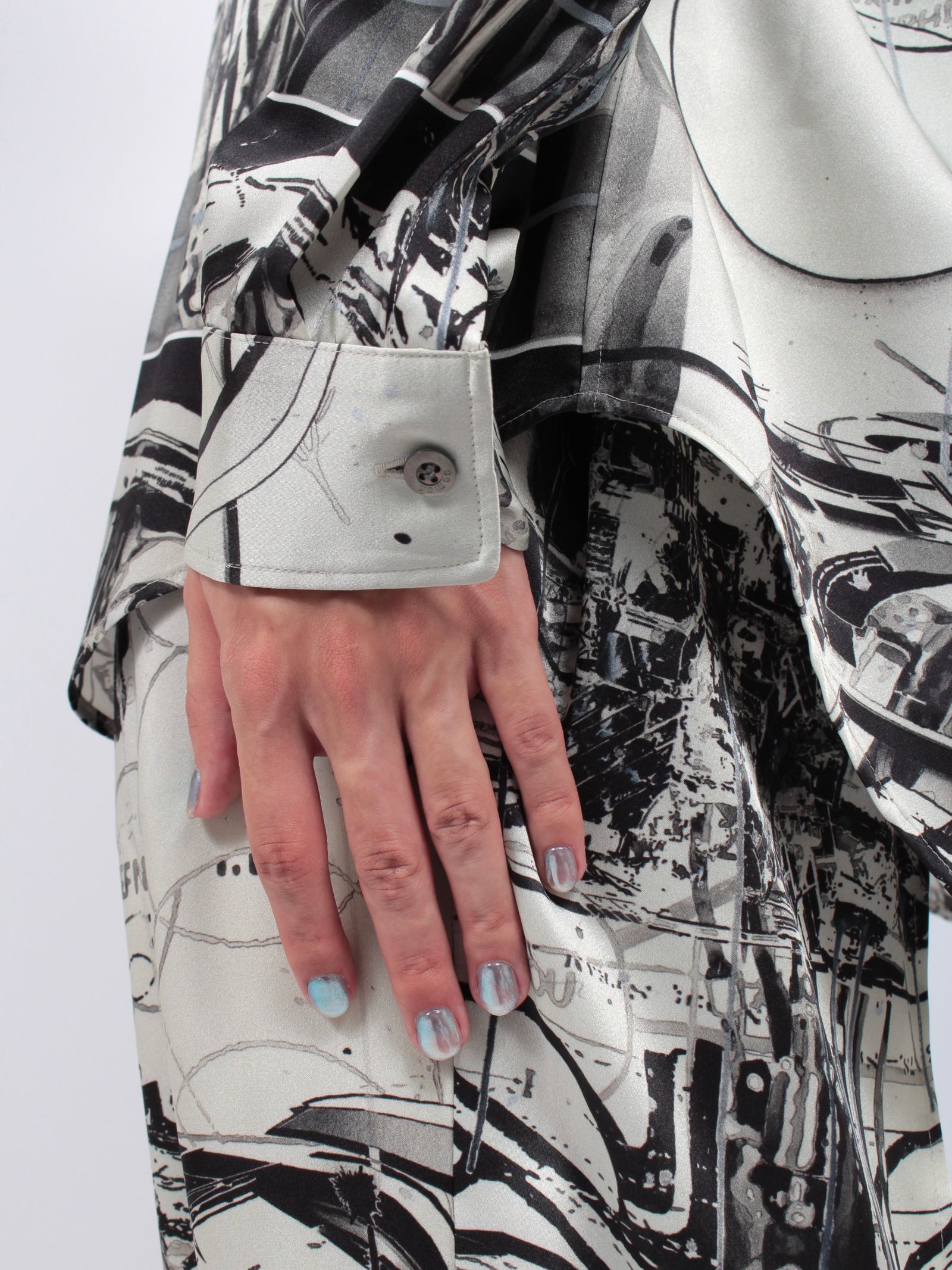 【24AW】 X HIROKI  TSUKUDA シャツ / I CAN SEE YOU SHIRT X HIROKI  TSUKUDA  / ベージュ