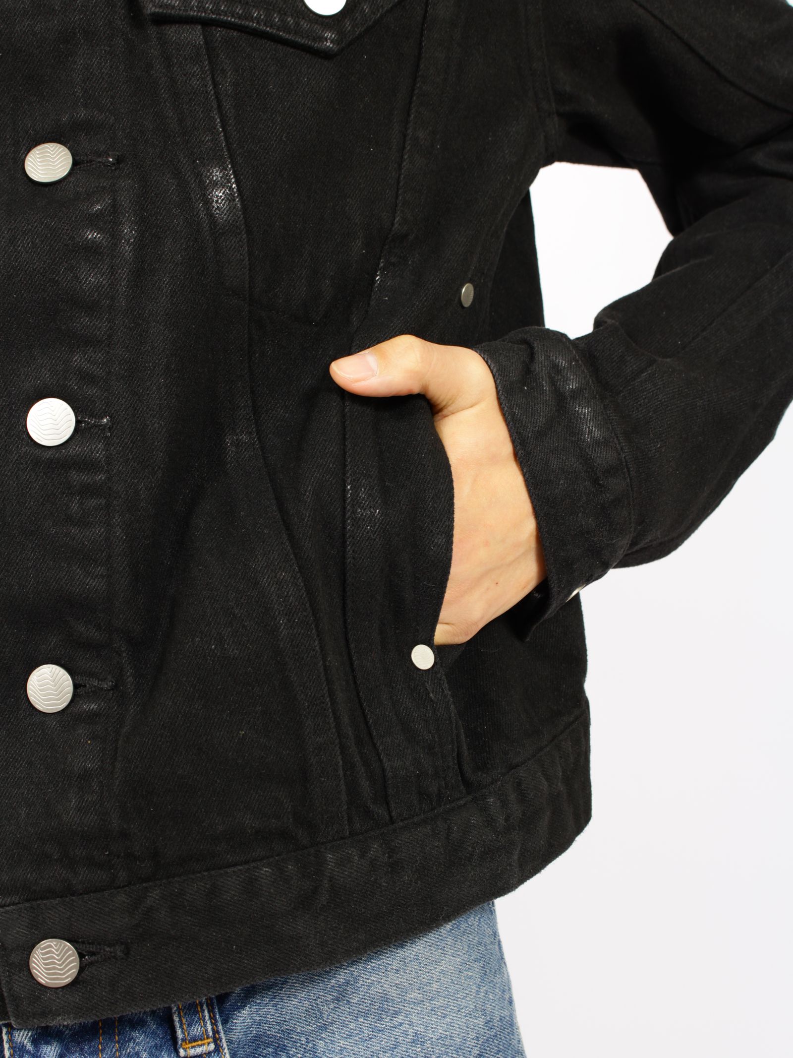 【26AW】デニム トラッカー ジャケットコーティング デニムジャケット / DENIM TRUCKER JACKET / LUSTER COATED BLACK(ブラック)