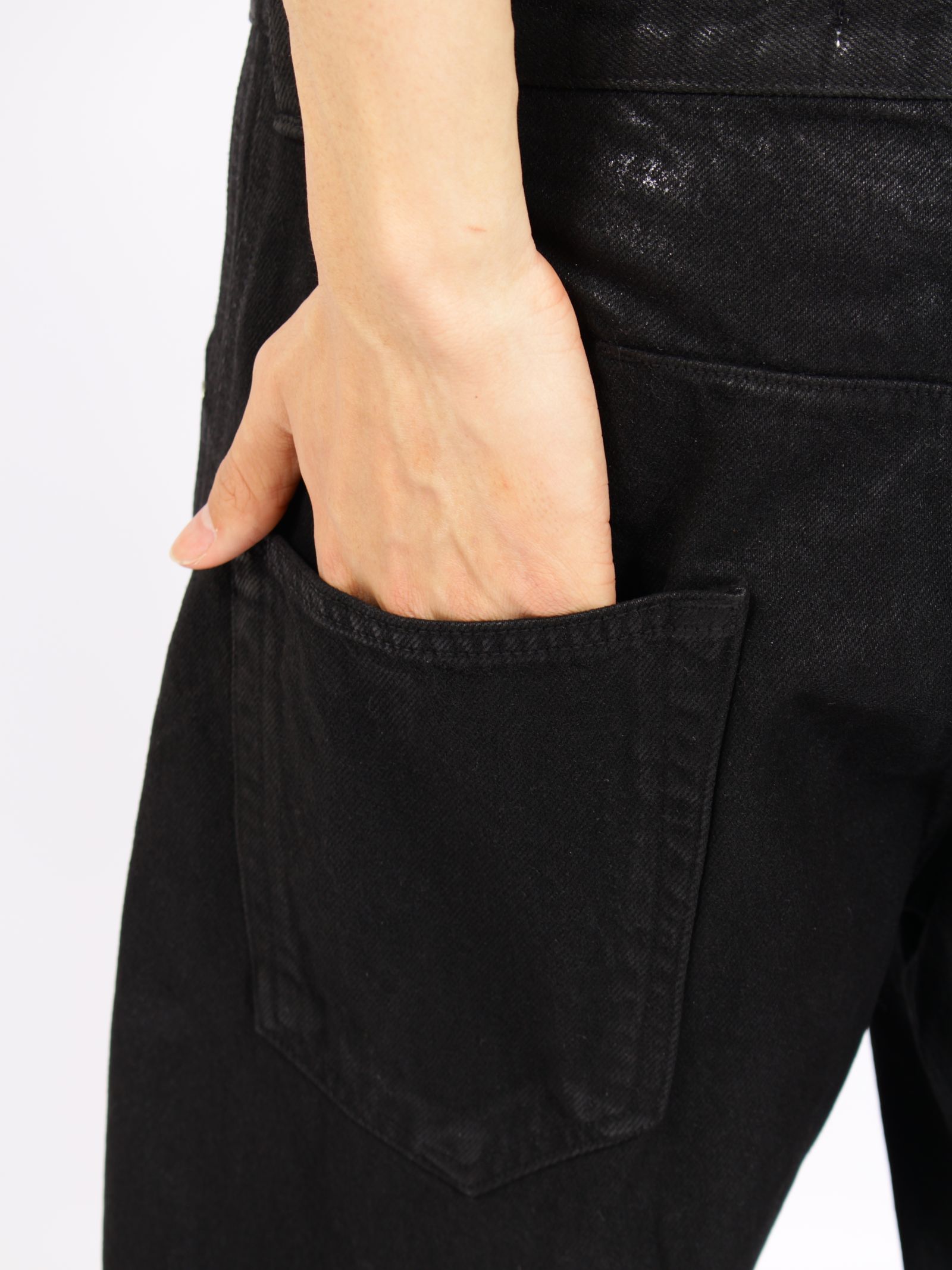 【26AW】3D ツイステッド ジーンズ デニム パンツ コーティング加工 / 3D TWISTED JEANS / LUSTER COATED BLACK(ブラック)