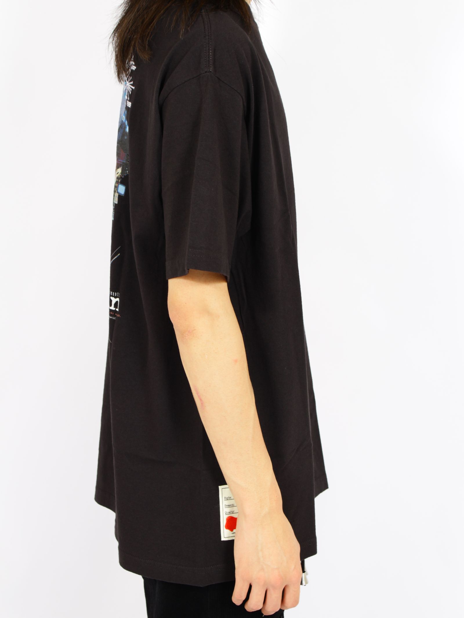 【26AW】バックプリント セブ VS レイン ショート スリーブ Tシャツ バージョン キュータ 半袖 カットソー / SEV VS LAIN S/SL TEE VER,Q-TA / ブラック