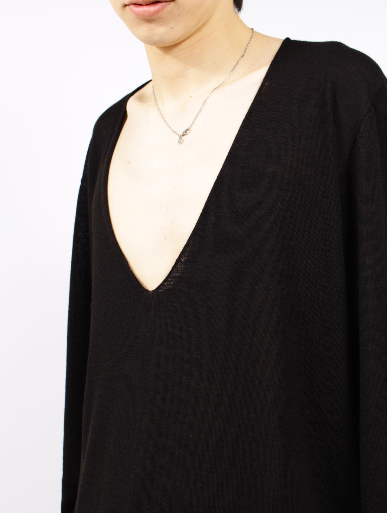 【26SS】オーバーサイズ エクストリーム Vネック ニット / OVERSIZED EXTREME V NECK / ブラック
