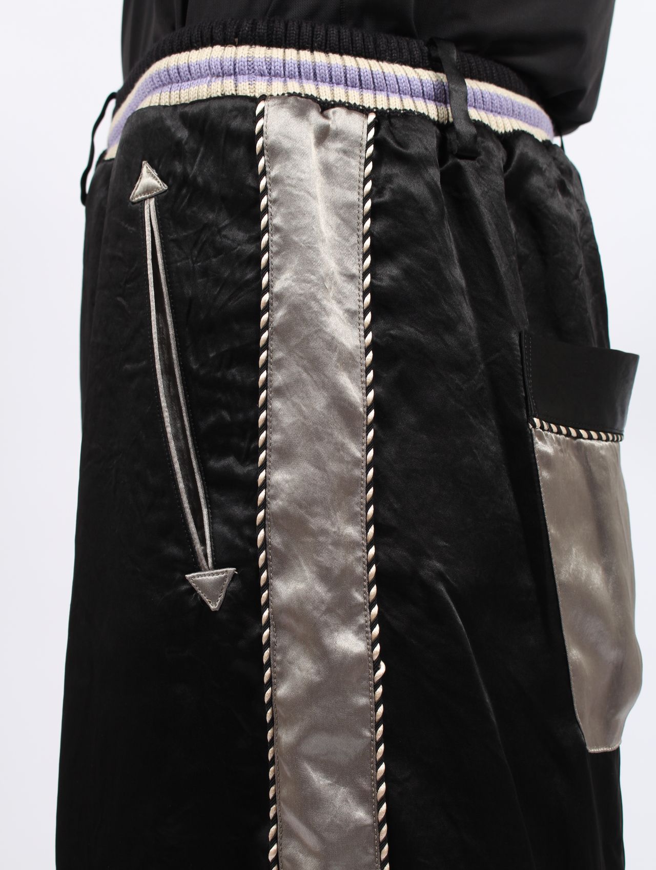 【25AW】サテン スーベニア トラウザー パンツ / SATIN SOUVENIR TROUSERS / ブラック