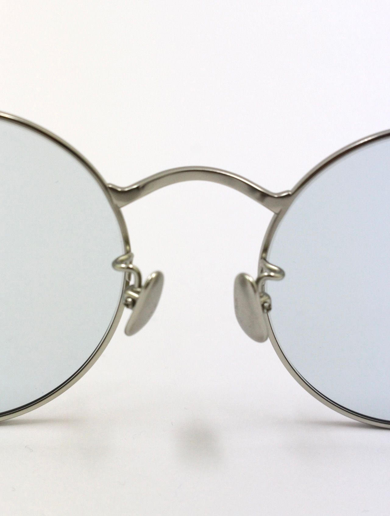 サングラス アイウェア― エイト s / EIGHT s / シルバー×ブルーレンズ