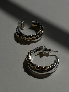 スュブリームツイストピアス / ゴールド×シルバー