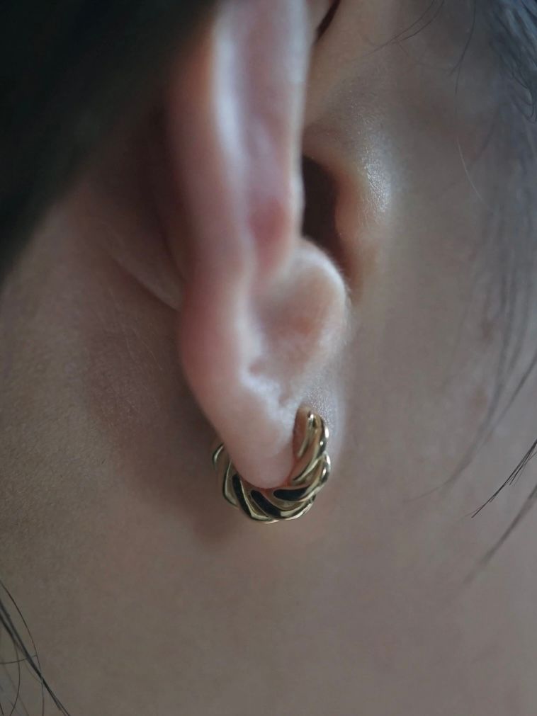 プレス イヤーカフ / PRESS EARCUFF (SMALL) GP / ゴールド