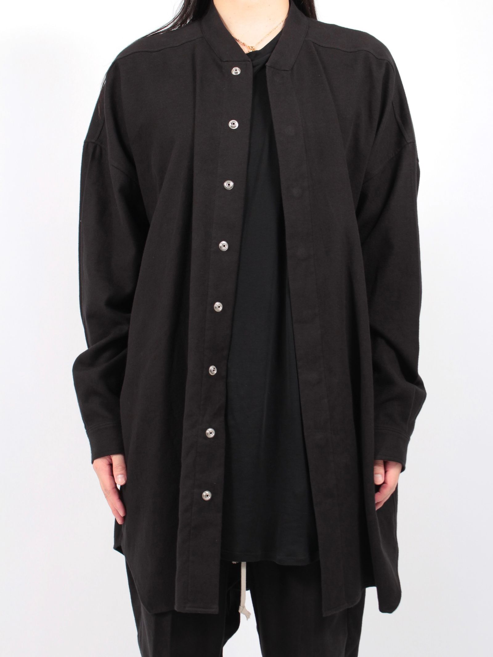 RICK OWENS - 【24AW】オーバーサイズ スナップ カラー ファウン シャツ / OVERSIZED SNAP COLLAR FAUN  SHIRT / ブラック | STORY