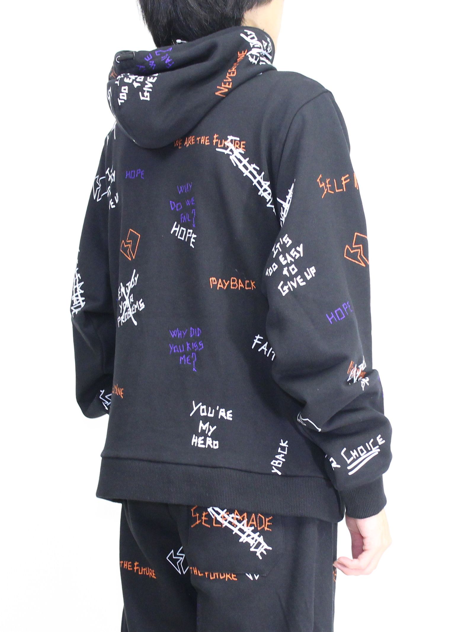 【20AW】総柄 刺繍プリント パーカー / WRITTINGS HOODIE / ブラック