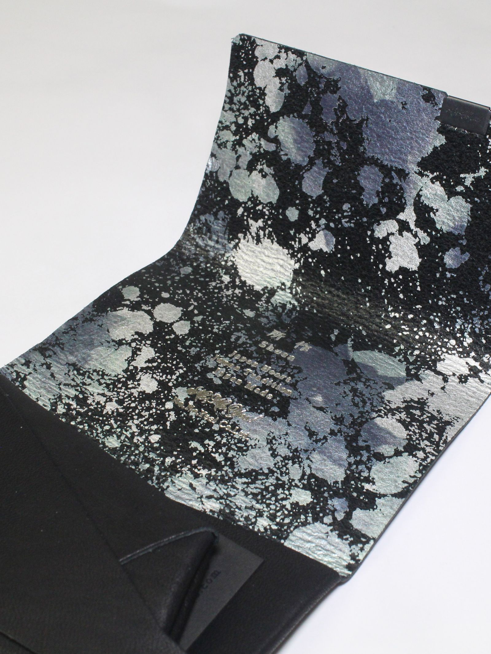 スプレー コインケース / COIN CASE / ブラック × シルバー