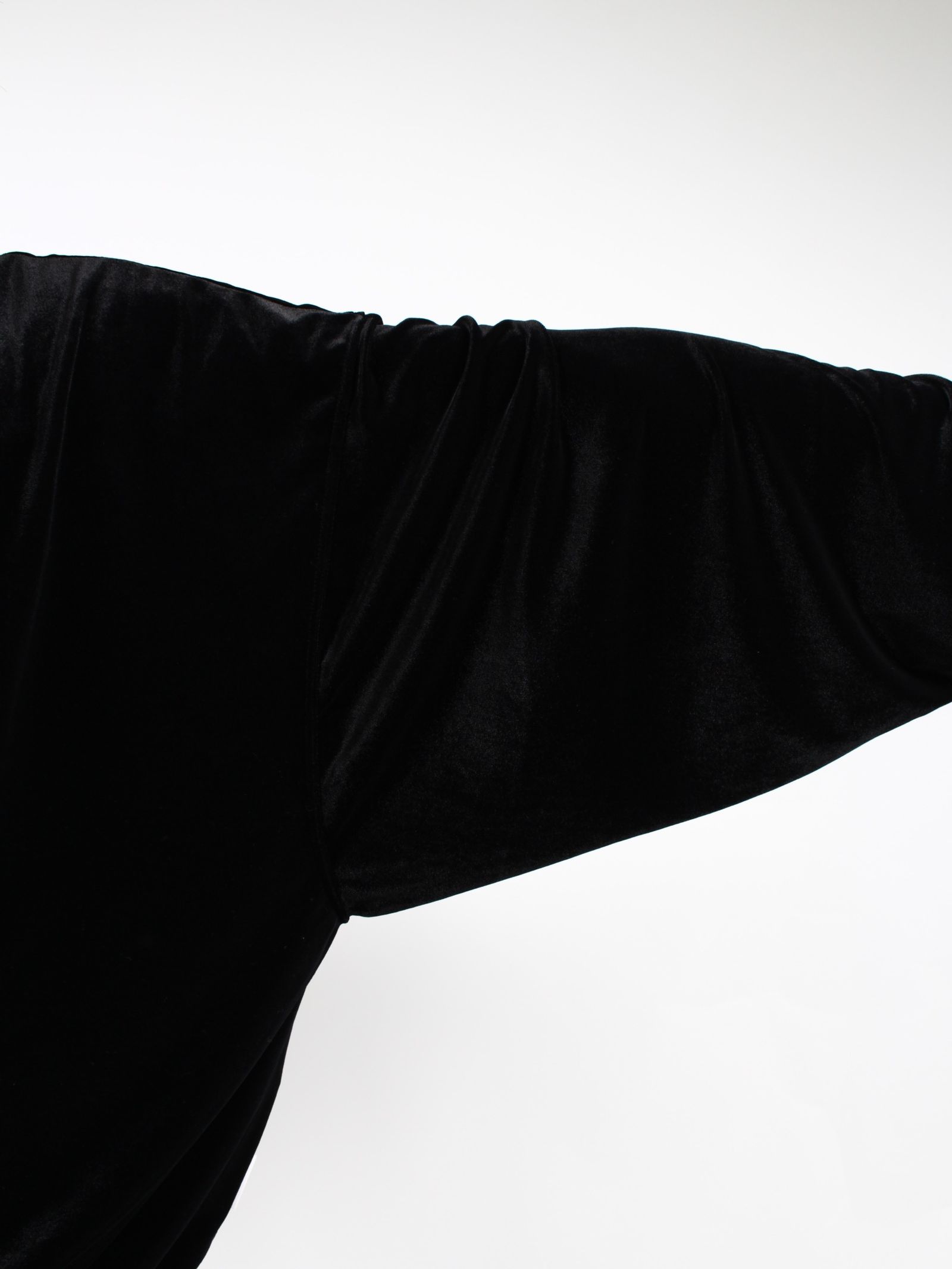 【24AW】ベルベット フーディー / VELVET HOODIE / ブラック