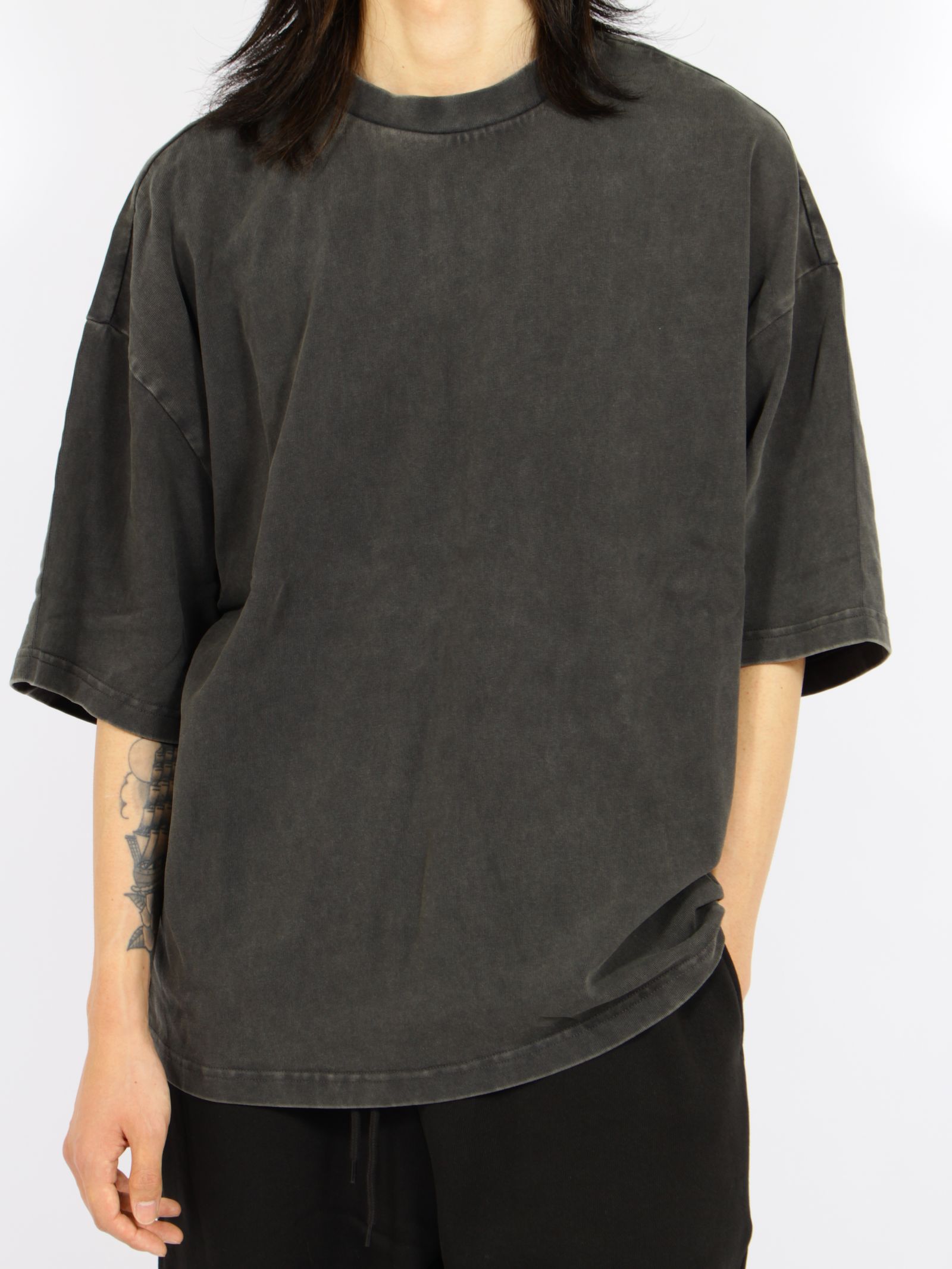 ヘビー ボクシー ティー / HEAVY BOXY TEE / WASHED BLACK