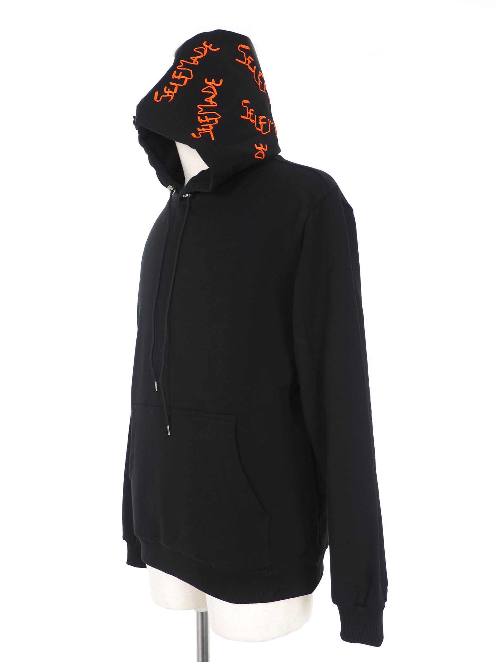 【20AW】フードロゴ刺繍 オーバーサイズパーカー / SELF MADE ICONIC HOODIE / ブラック × オレンジ