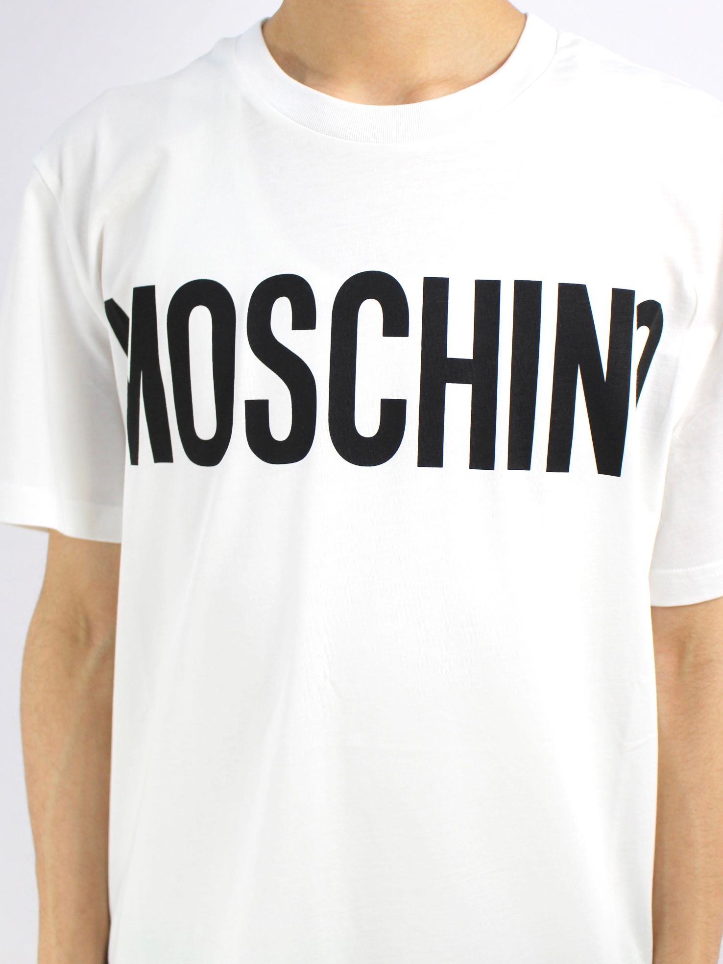 モスキーノ メンズ BLACK T-shirt Tシャツ WHITE logo-print トップス 在庫処分 Tシャツ
