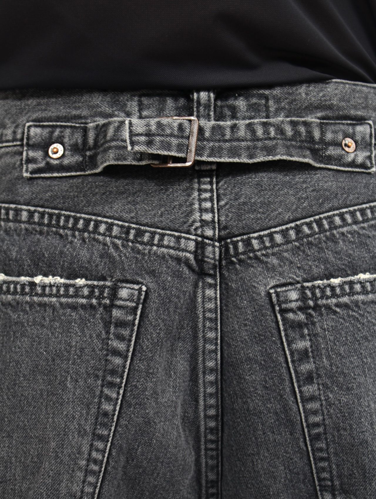 【25AW】"D" バックル スーパー ワイド デニム パンツ / "D" BUCKLE SUPER WIDE DENIM PANTS / ブラック