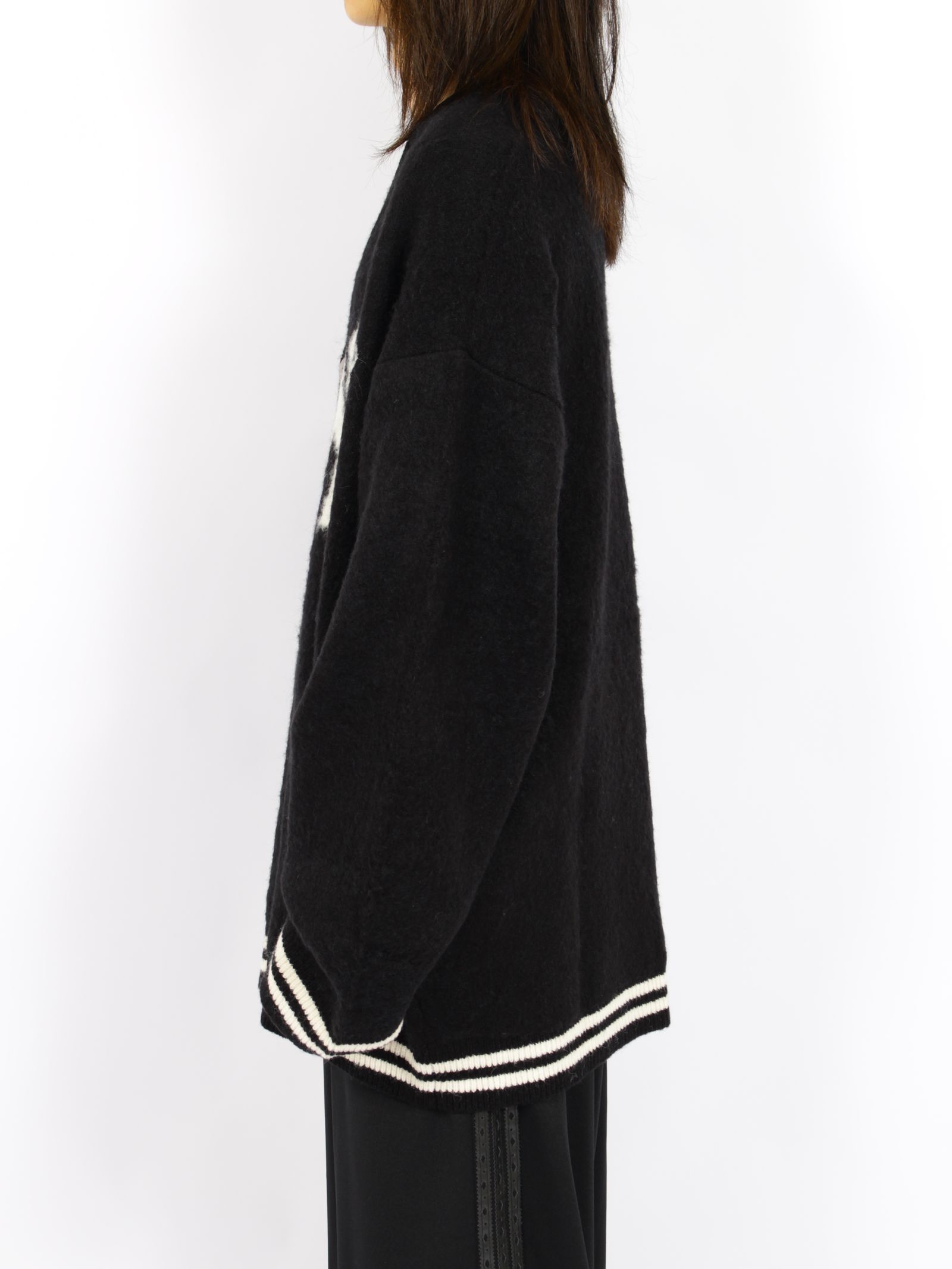 【26AW】ヤンキース ロゴ ニット カーディガン / YANKEES LOGO KNIT CARDIGAN / ブラック