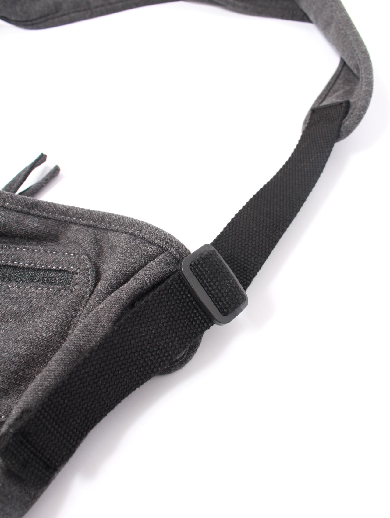 【25AW】ウール ボディー バッグ / WOOL BODY BAG / チャコール