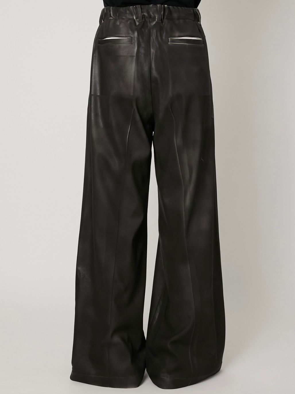 パンツ TAAKK 23SS leatherized track pant TAAKK - 【26SS】レザーライク トラック パンツ / TRACK WIDE